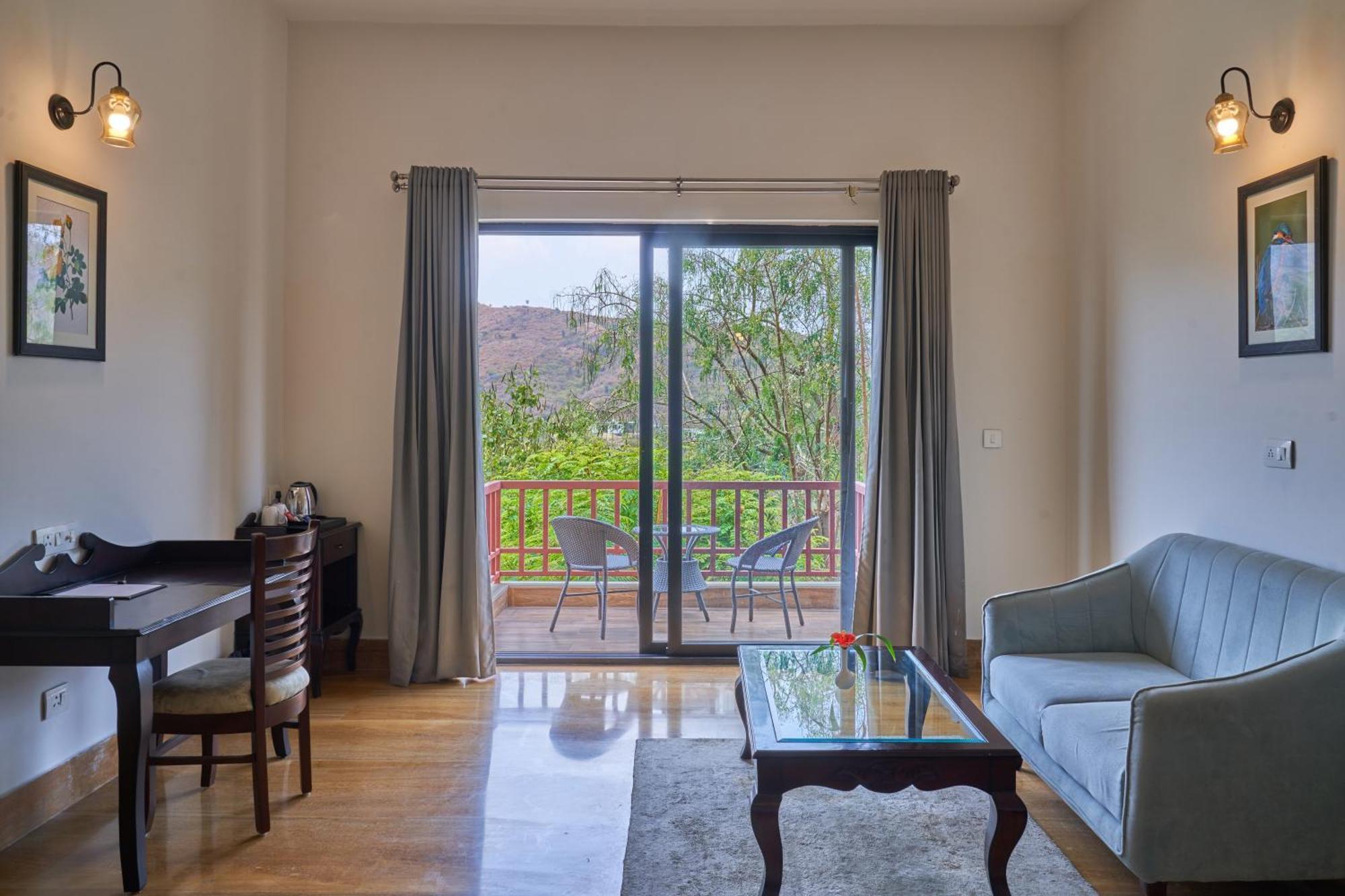 The Hunting Lodge Resort Udaipur - Villas & Pool Dabok Buitenkant foto