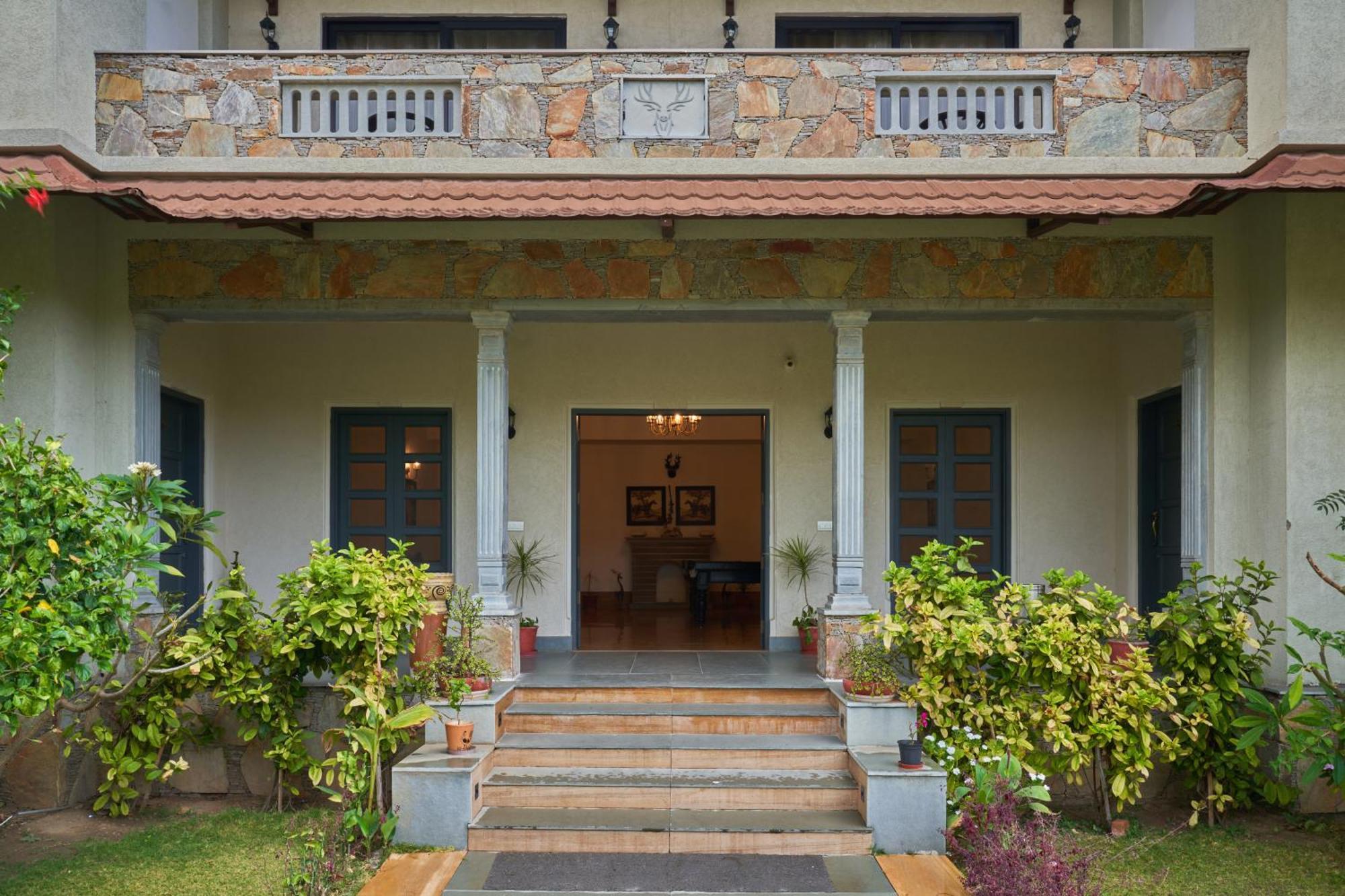 The Hunting Lodge Resort Udaipur - Villas & Pool Dabok Buitenkant foto