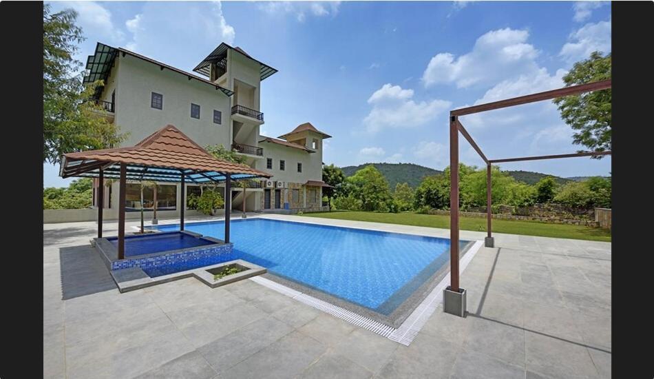 The Hunting Lodge Resort Udaipur - Villas & Pool Dabok Buitenkant foto